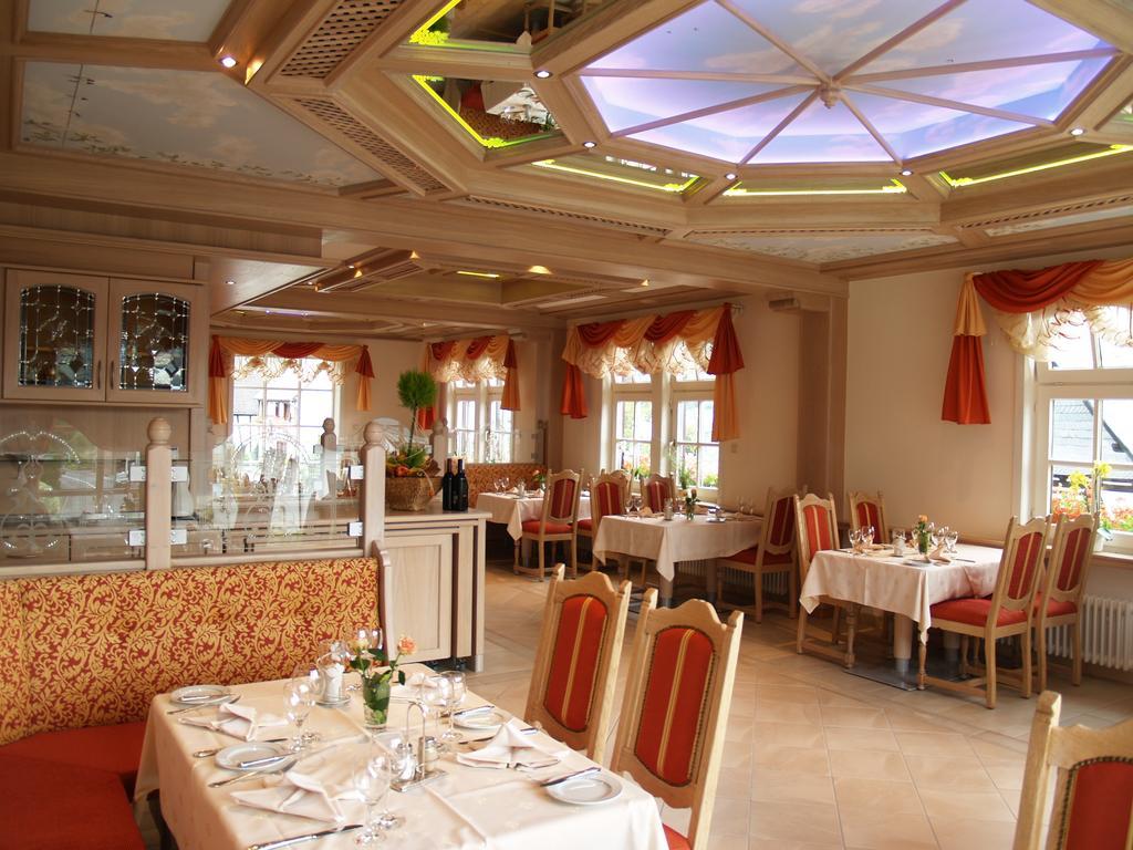 Hotel Zum Weissen Stein Kirchen  Zewnętrze zdjęcie